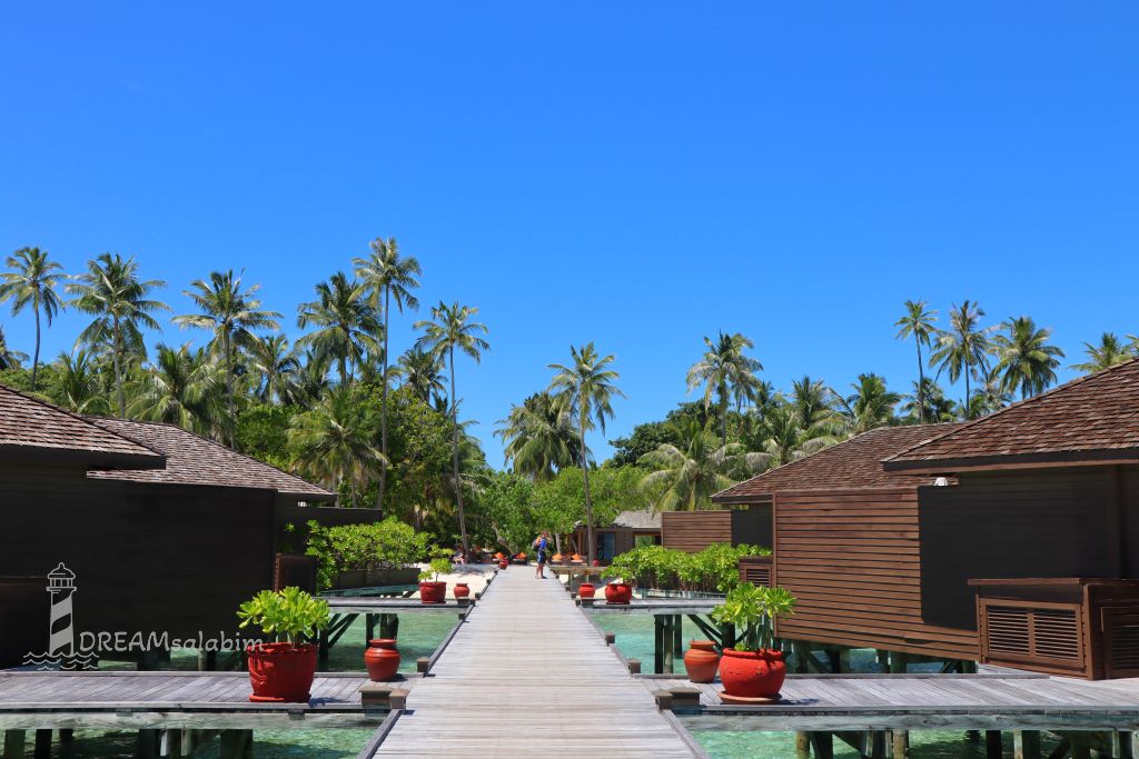 Malediven_Meeru Island Resort Wasservilla
